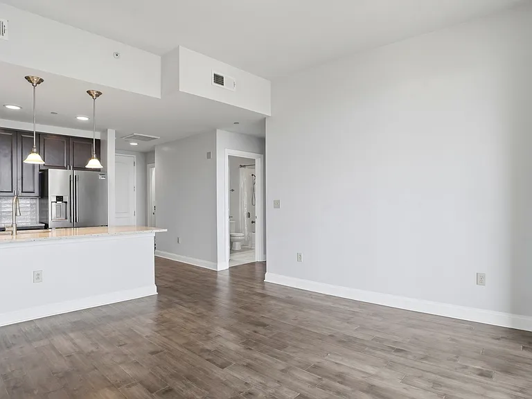 701 Royal Ct #911911 — Photo 7