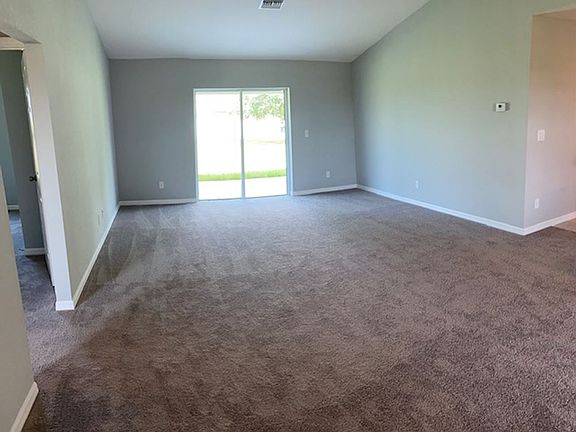 3rd image of 4137 NE 14th Pl