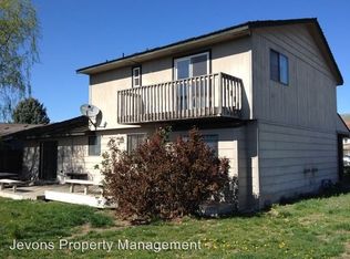 5304 Pear Butte Dr, Yakima, WA 98901