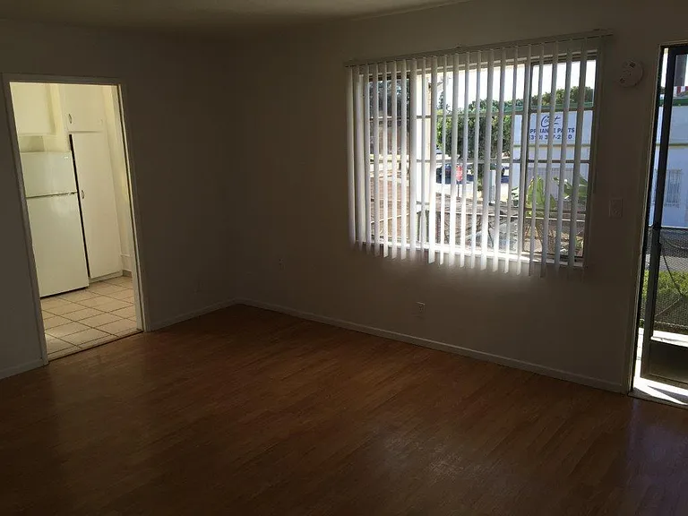3796 Colonial Ave #7 — Photo 4