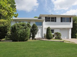 725 Jeffrey Dr, Baldwin, NY 11510