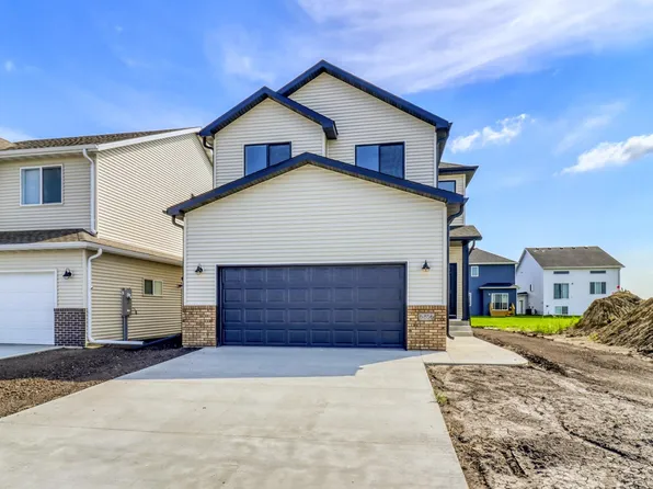 6856 Belding Dr S, Fargo, ND 58104