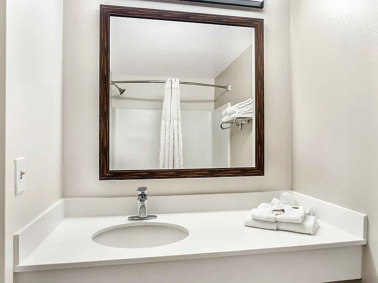 Studio Suite - 1 King Bed