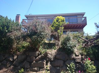 102 N 62nd St, Seattle, WA 98103