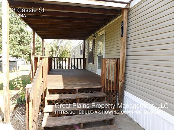 3rd image of 818 Cassie St