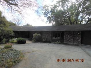 1623 Riverside Rd, Belvidere, IL 61008