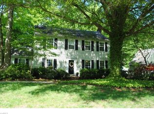 4101 Ridgedale Dr, Greensboro, NC 27455