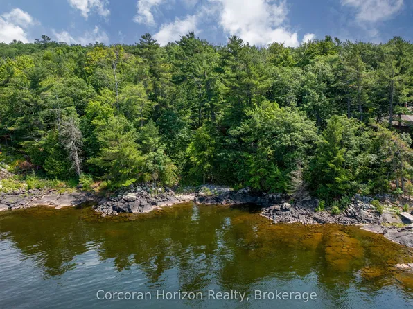 471 N Shore Rd, Georgian Bay, ON L0K 1S0