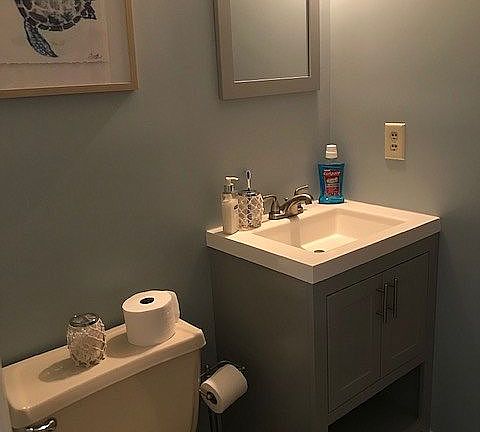 Remodeled upstairs bathroom 