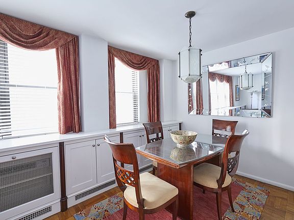 3rd image of 1523 2nd Ave #2M
