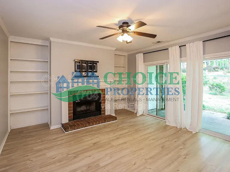 3304 Selwyn Farms Ln — Photo 7