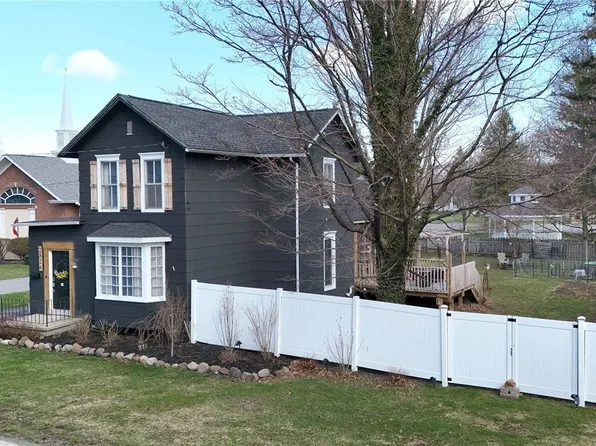 2826 E Church St, Eden, NY 14057