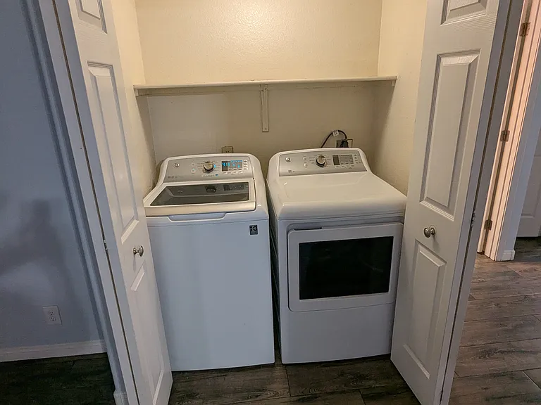 220 N 22nd Pl #1006 — Photo 12