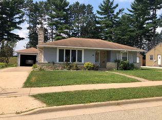 1011 N Main St, Marion, WI 54950