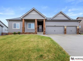 16471 Read St, Bennington, NE 68007