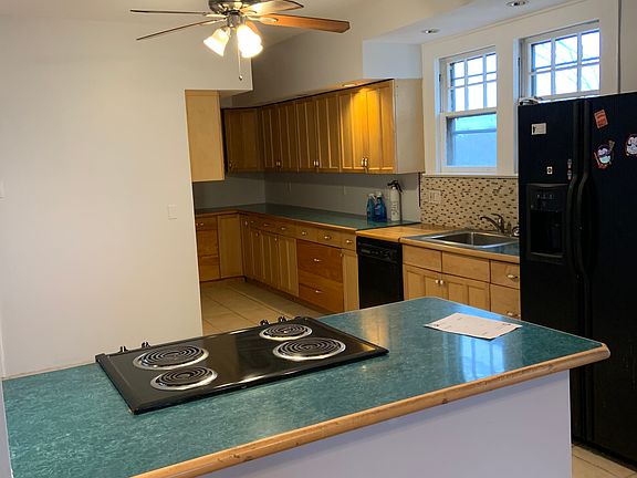 2nd image of 608 Gurdon St #3rd