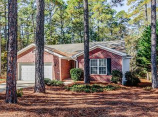 14 Juniper Ln, Pinehurst, NC 28374