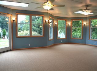 2202 Anderson Cir, Stevensville, MI