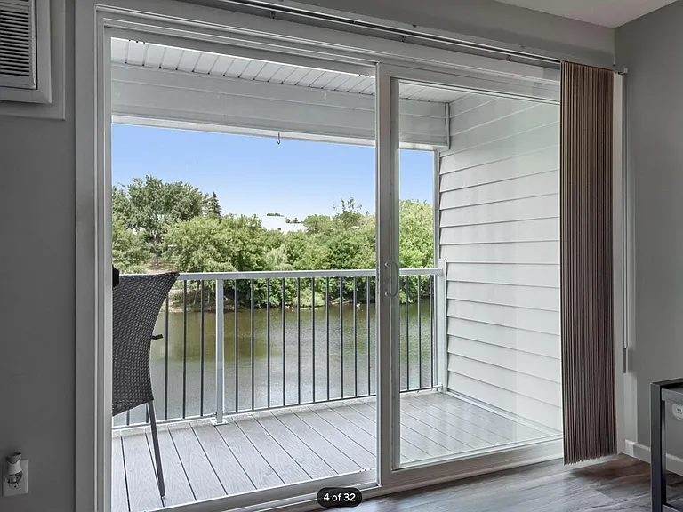 175 County Road B2 E #308 — Photo 4