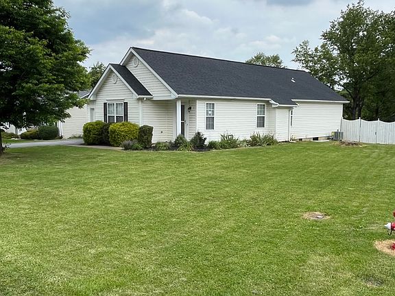 4th image of 610 Artisan Way