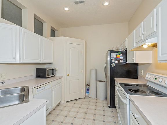 5th image of 5629 Dockside Dr