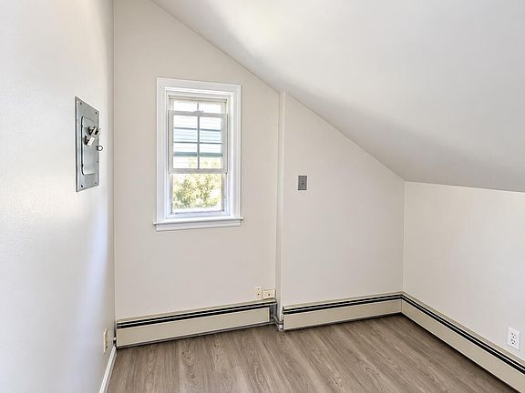 5th image of 103 David St Floor 2