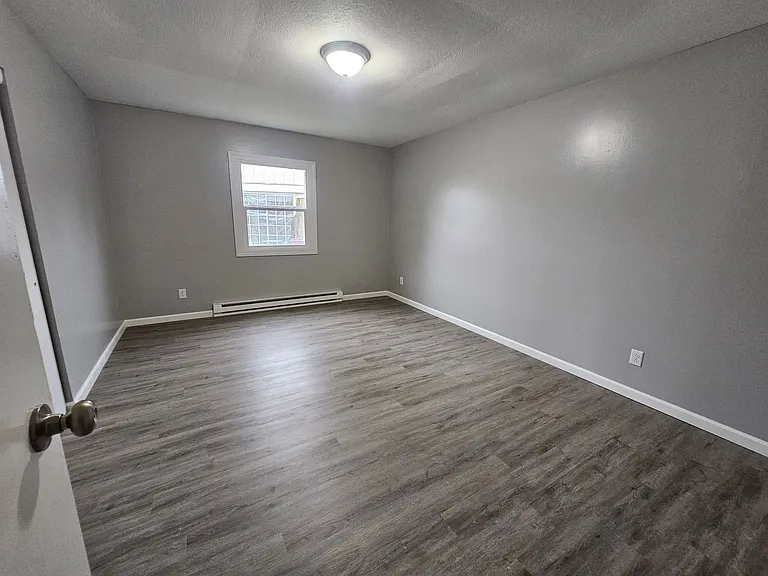1516 Edgewood Dr — Photo 8