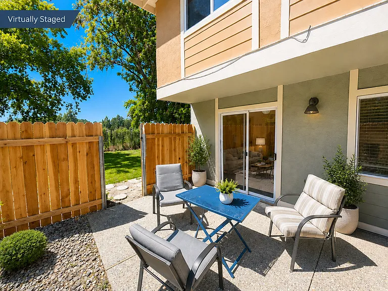 1536 Drake Dr — Photo 11