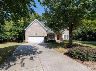 206 Coburn Ct, Fort Mill, SC 29715