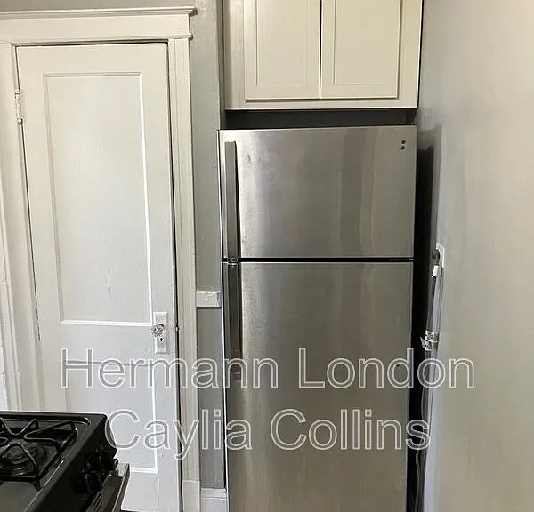 6918 Moellenhoff St #2F — Photo 9