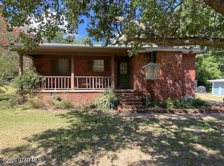 411 N Water Ave, Louisville, MS 39339