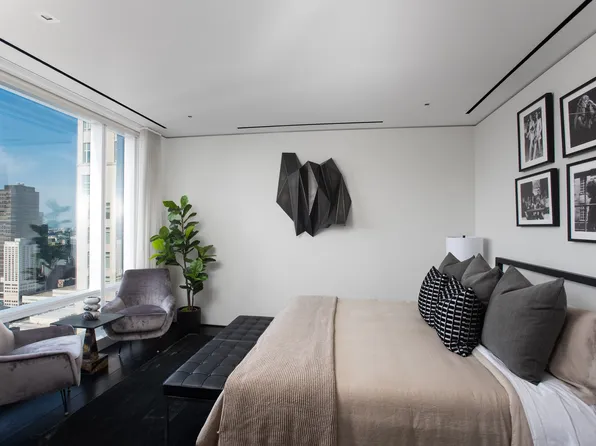 1 Central Park West image 13 of 19