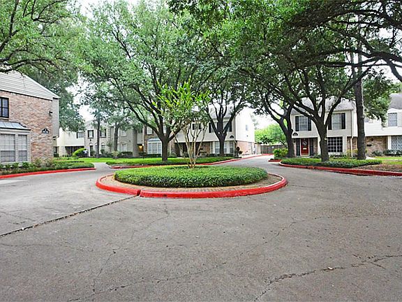 GEORGETOWN HAS "LOW TAXES AND LOW HOA FEES",