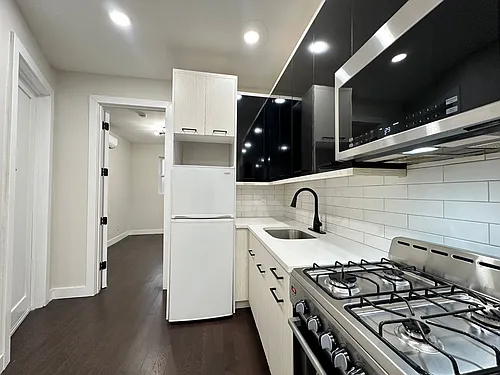50 Jordan Ave Photo 1