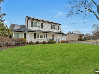 111 Crain Rd, Paramus, NJ, 07652
