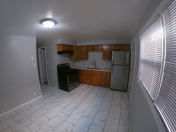 3rd image of 7904 S Kimbark Ave APT B