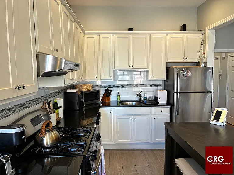 385 Cambridge St #2 — Photo 2