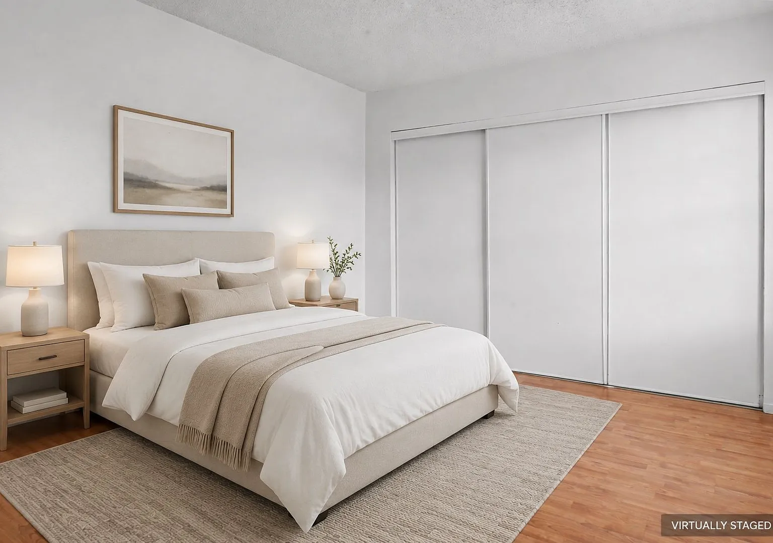 Spacious 2bed/2.5bath Townhouse — Photo 4