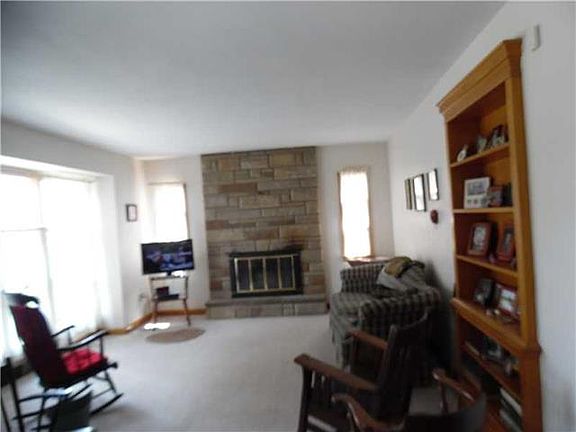 2nd image of 1722 Sloan Ave