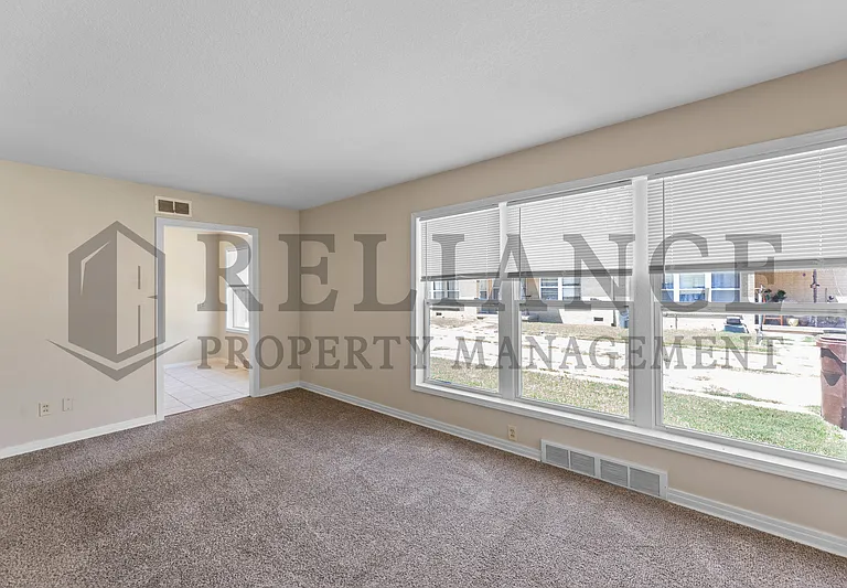 4912 E Morris St — Photo 3