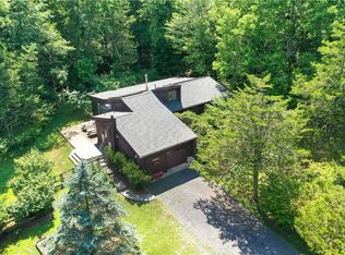 13 Hickory Hill Rd, New Paltz, NY 12561