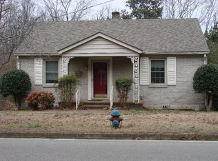 1120 Chickasaw Rd, Paris, TN 38242