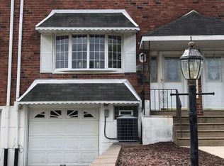 12757 Dunks Ferry Rd, Philadelphia, PA 19154