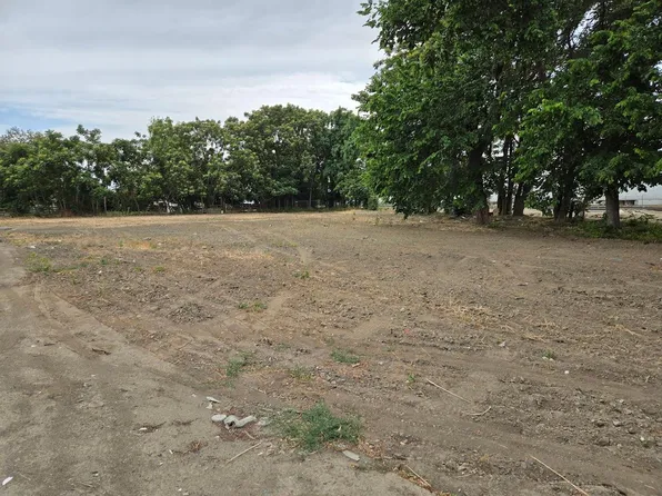 3035 S Chestnut Ave, Fresno, CA 93725