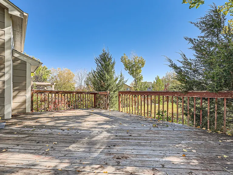 4466 Hunterwood Dr — Photo 20
