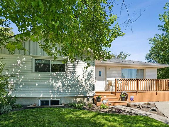 2nd image of 9403 Abbott Pl SE