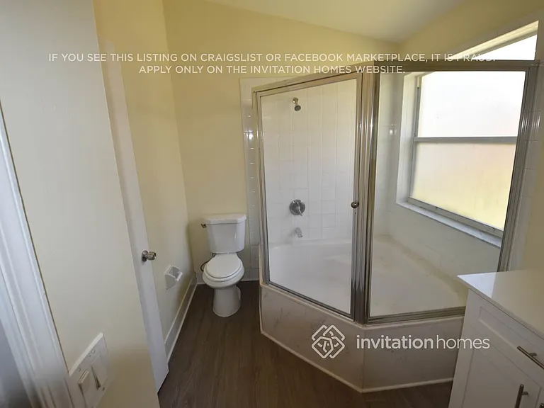 9419 SW 18th St — Photo 13