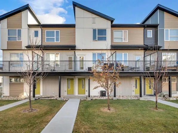 301 S Redstone Blvd NE #136, Calgary, AB T3N 1V7