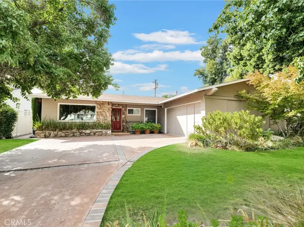 24148 Kittridge St, West Hills, CA 91307