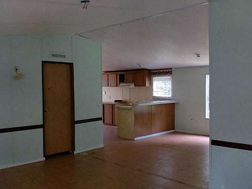 2nd image of 3045 Barrett Rd